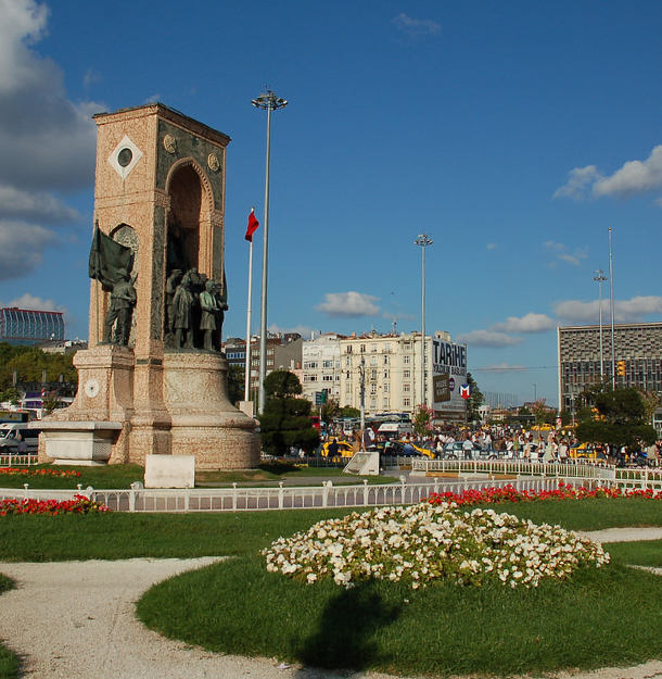 Tour & Activities